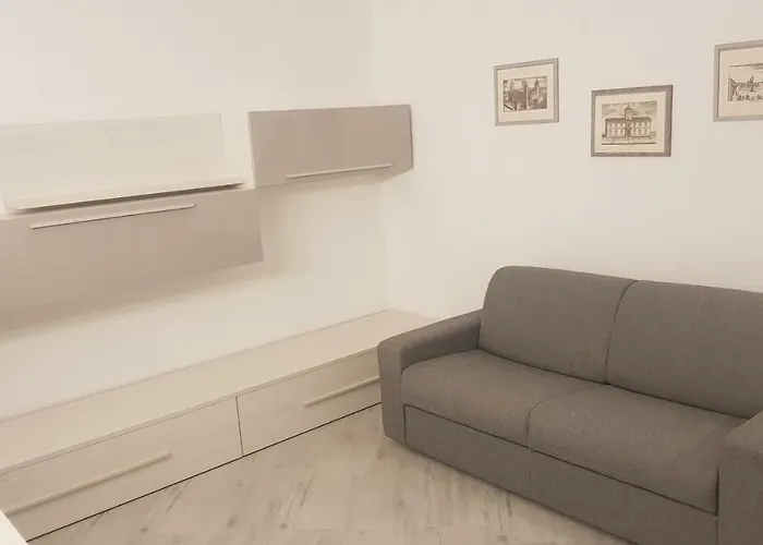 House 149 * フェラーラ